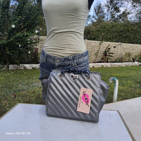 BETSEY JOHNSON GUNMETAL LUV BETSEY QUILTED SATCHEL w/LUCITE CHAINS - Picture 6 of 6